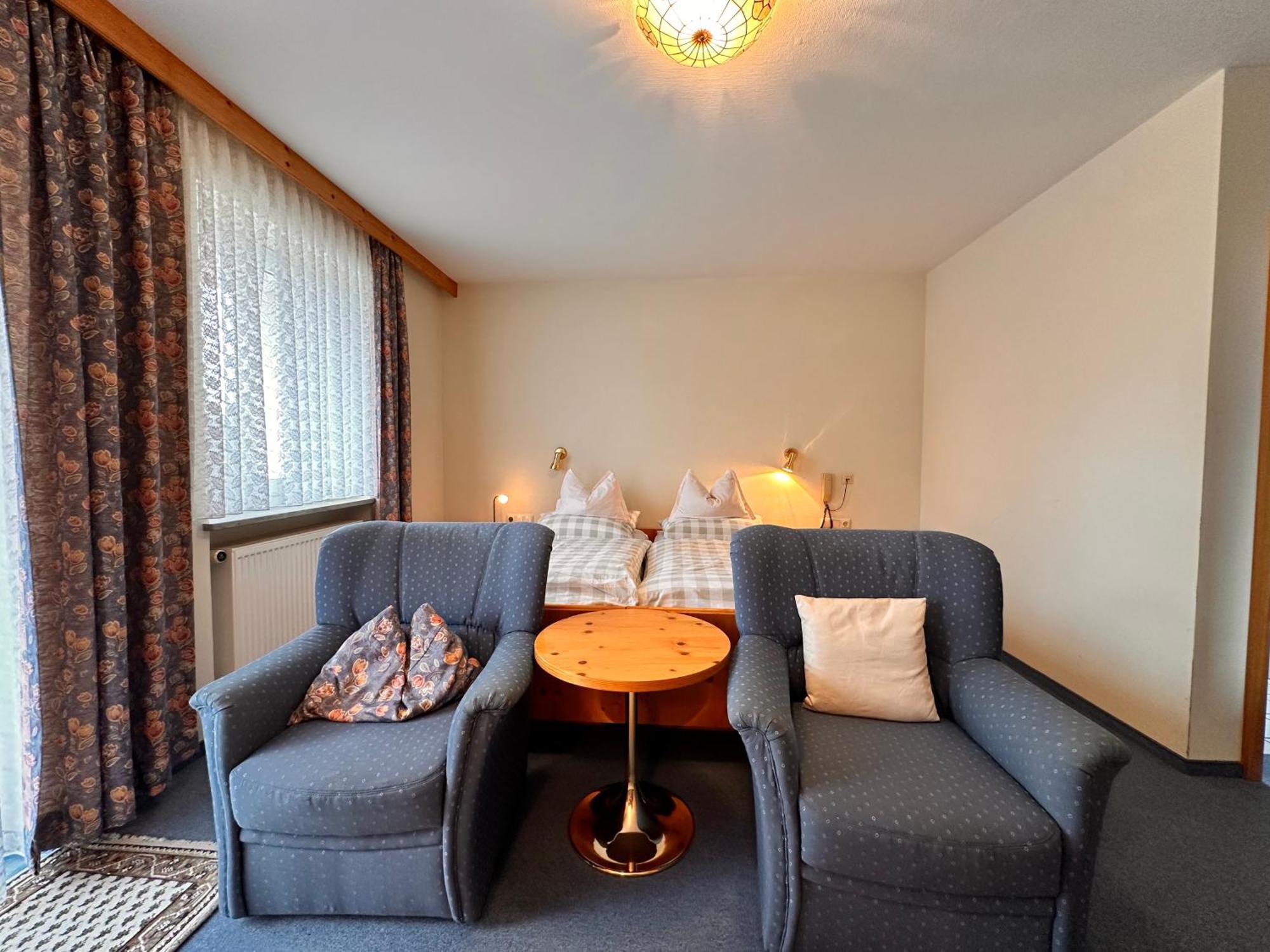 Pension Zum Loewen, Parkplatz, Fruehstueck, Wlan, Zentral バート・シュテーベン エクステリア 写真